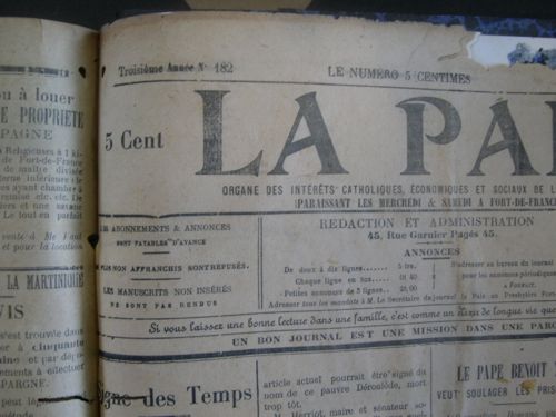 La une gauche du journal.