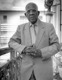Aim&eacute; C&eacute;saire&nbsp;et le cr&eacute;ole