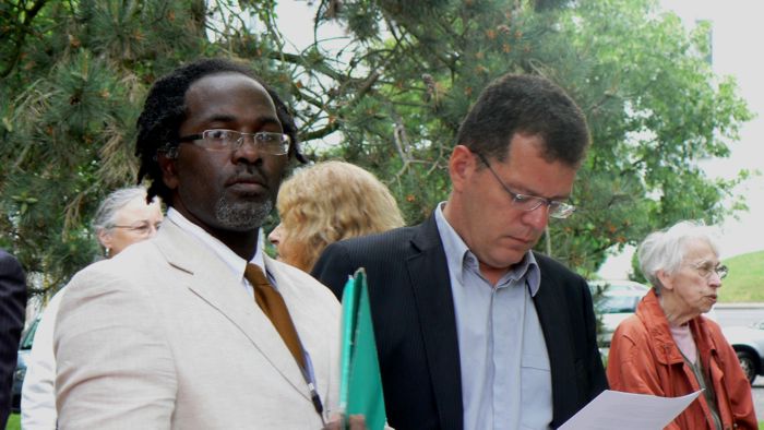 Tony Mardaye et le maire